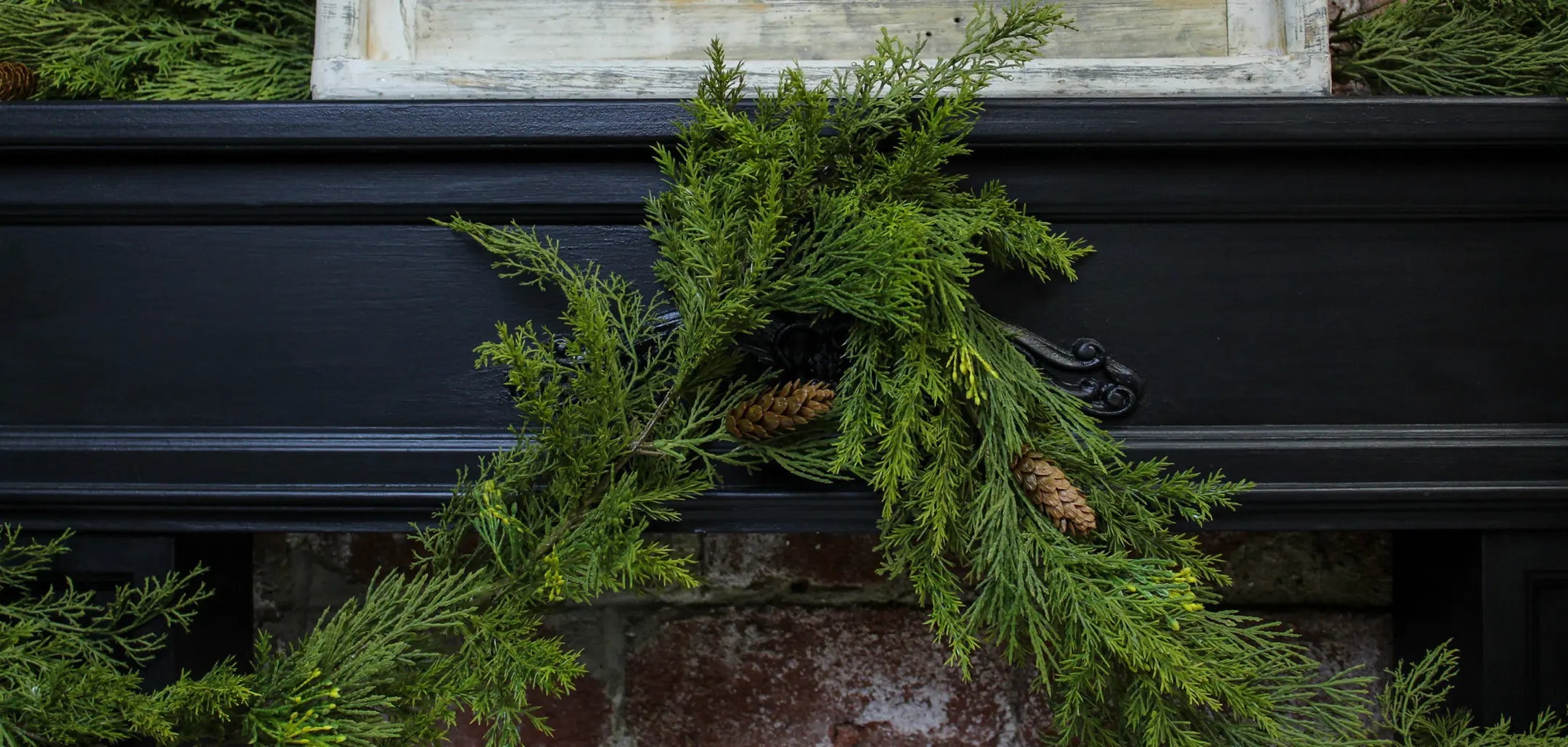 Holiday Greenery Home Smith