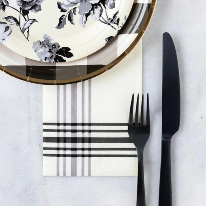 Black and
Cream Gingham Dinner Napkins at Home Smith