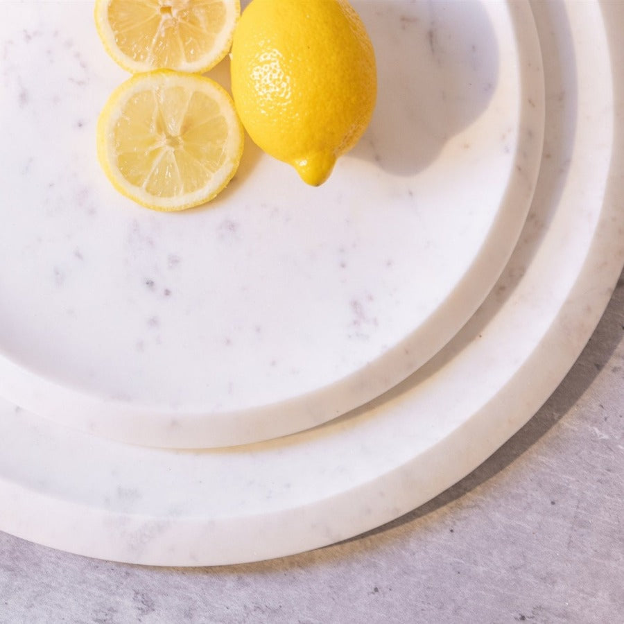 white marble round tray at Home Smith