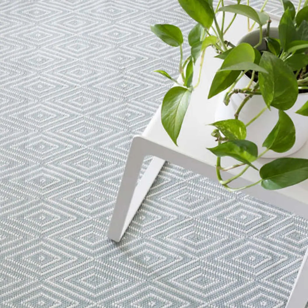 Diamond Light Blue/Ivory Indoor/Outdoor Rug - Home Smith