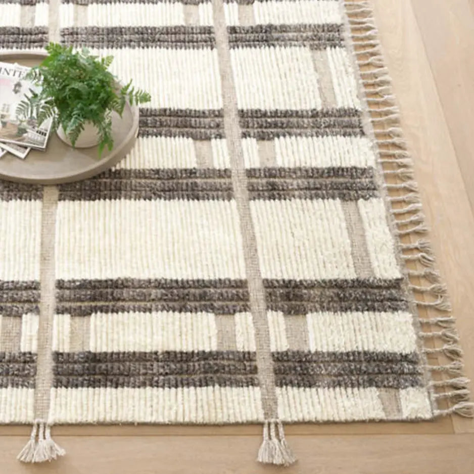 Everett Ivory/Grey Hand Knotted Wool Rug - Home Smith