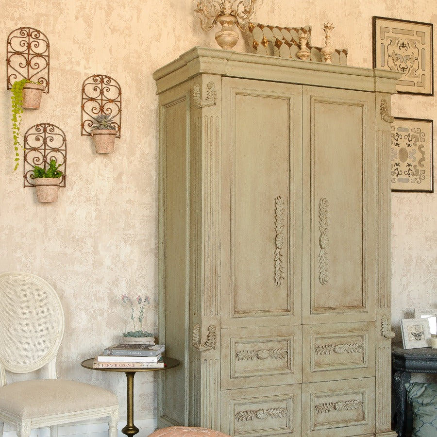 fusion mineral paint in lichen at home smith