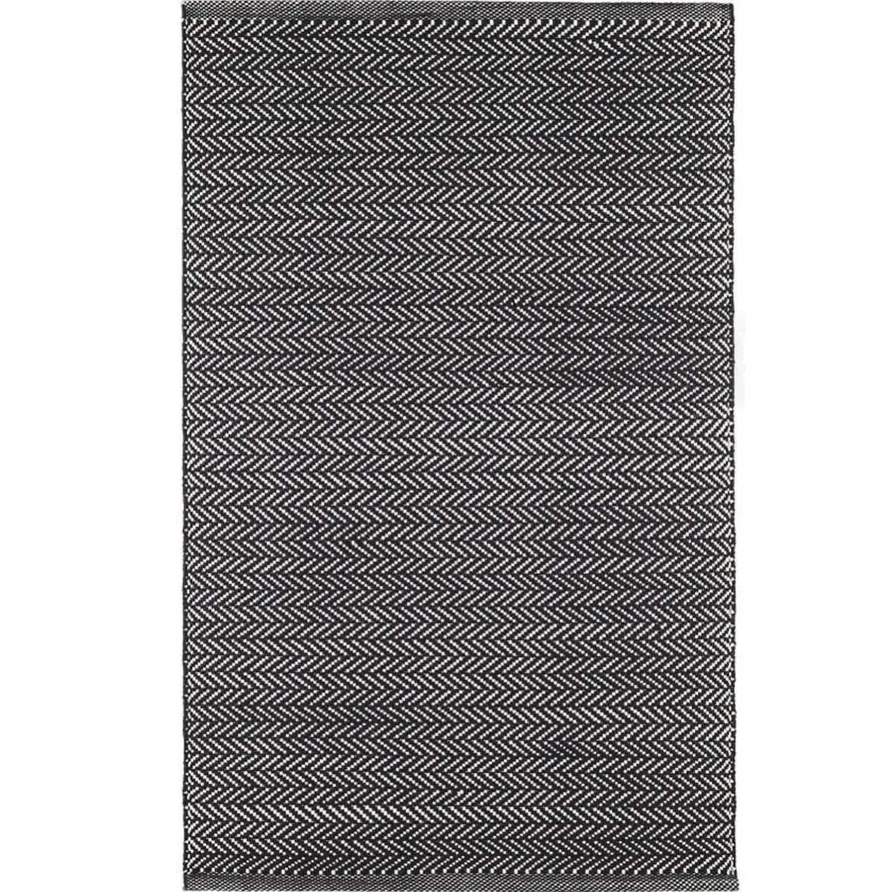Herringbone Indoor/Outdoor Rug in Black and Ivory - Home Smith