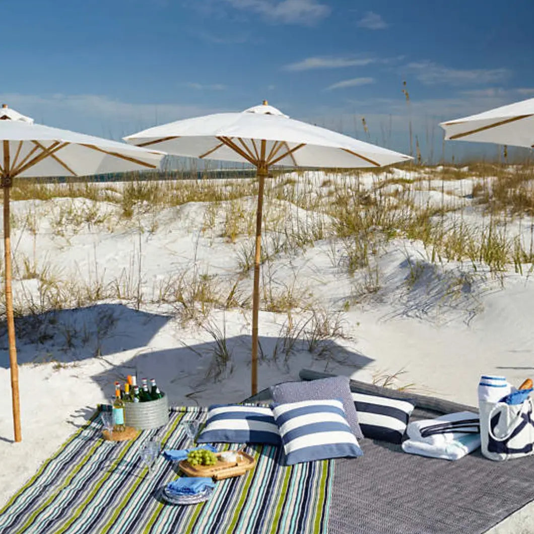 Herringbone Indoor/Outdoor Rug in Navy/Ivory - Home Smith