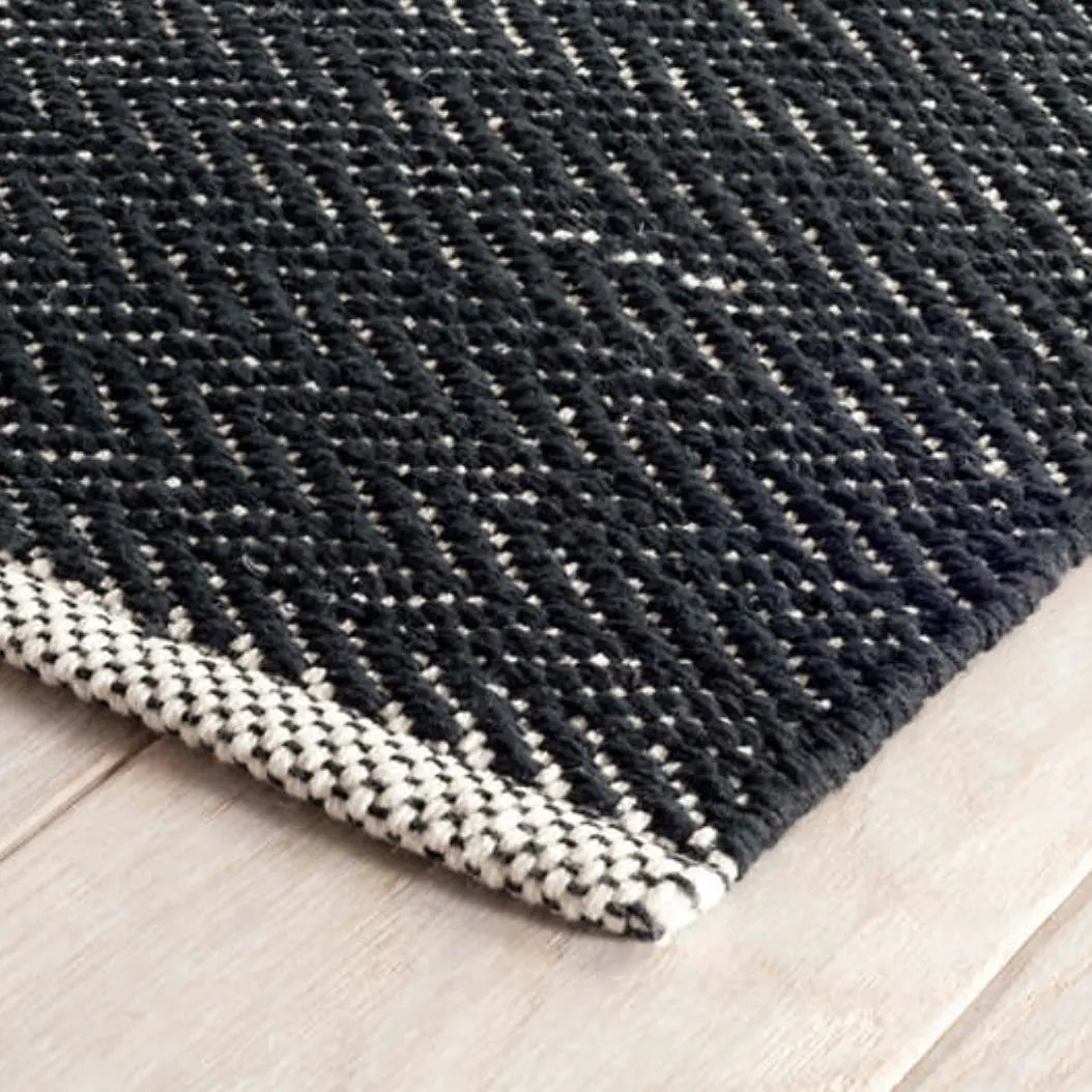 Herringbone Woven Cotton Rug in Black - Home Smith