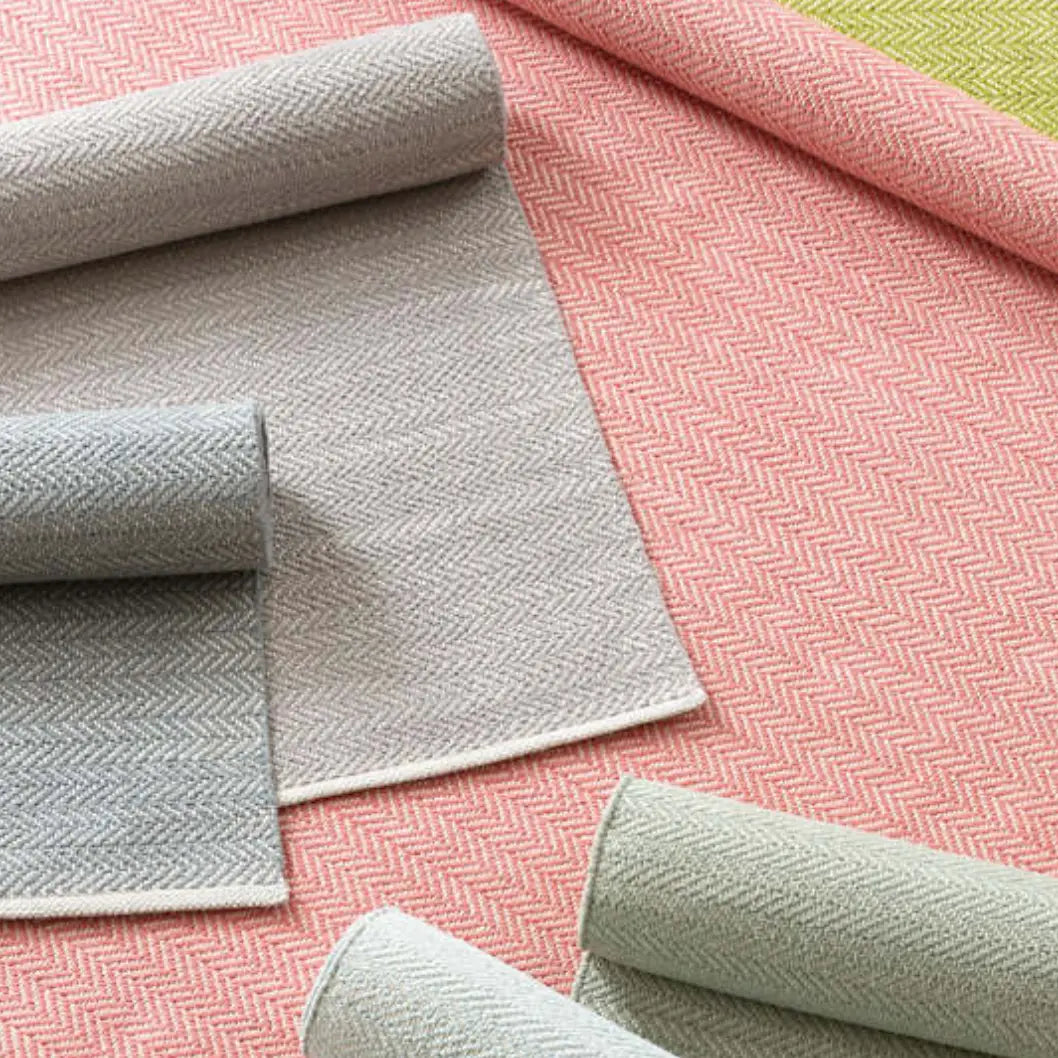 Herringbone Woven Cotton Rug in Coral - Home Smith