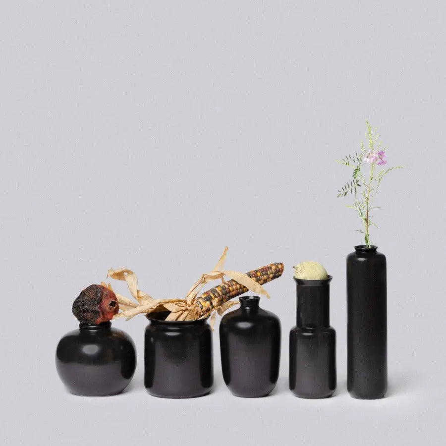 Jade Ring Small Porcelain Vase - Home Smith