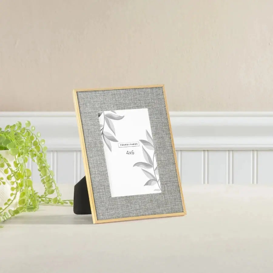 Linen Lined Gold Trim Photo Frame - Home Smith
