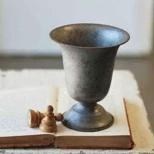 Lund Urn - Home Smith