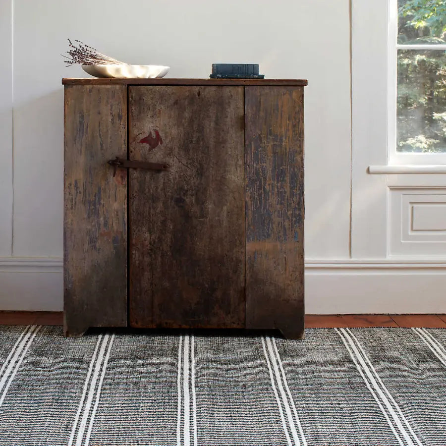 Malta Black / Ivory Woven Wool Rug - Home Smith
