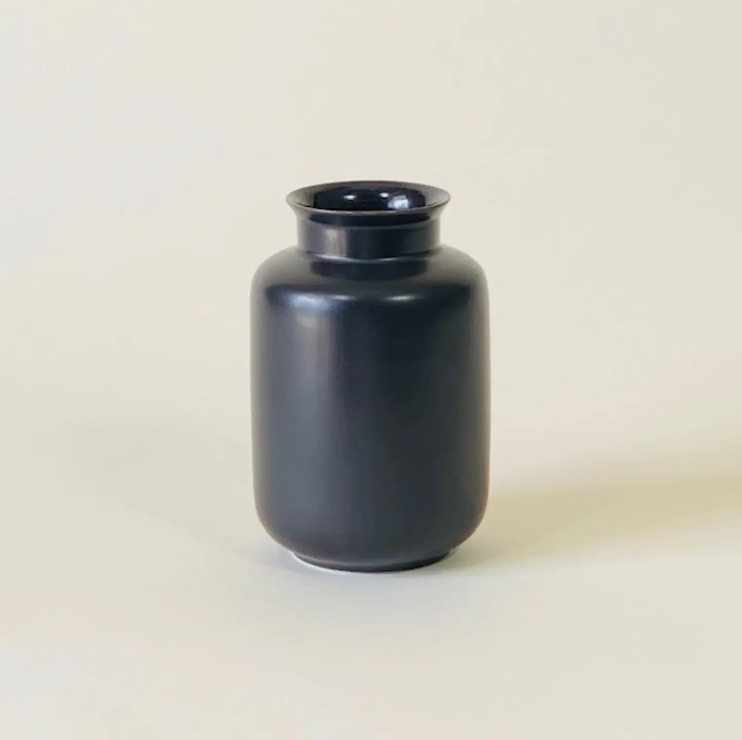 Milk Jar Porcelain Mini Vase - Home Smith