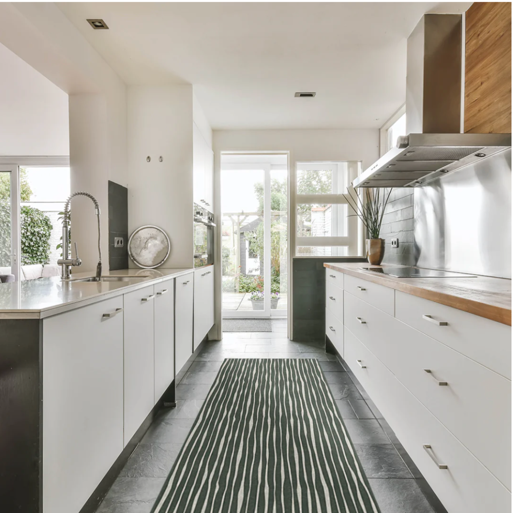 Adama Cascade Vinyl Rug at Home Smith