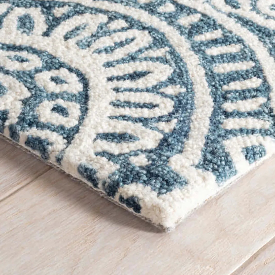 Temple Micro Hook Rug in Ink - Home Smith