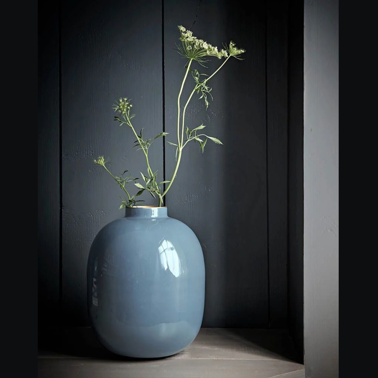 Medium Blue Pip Studio Vase