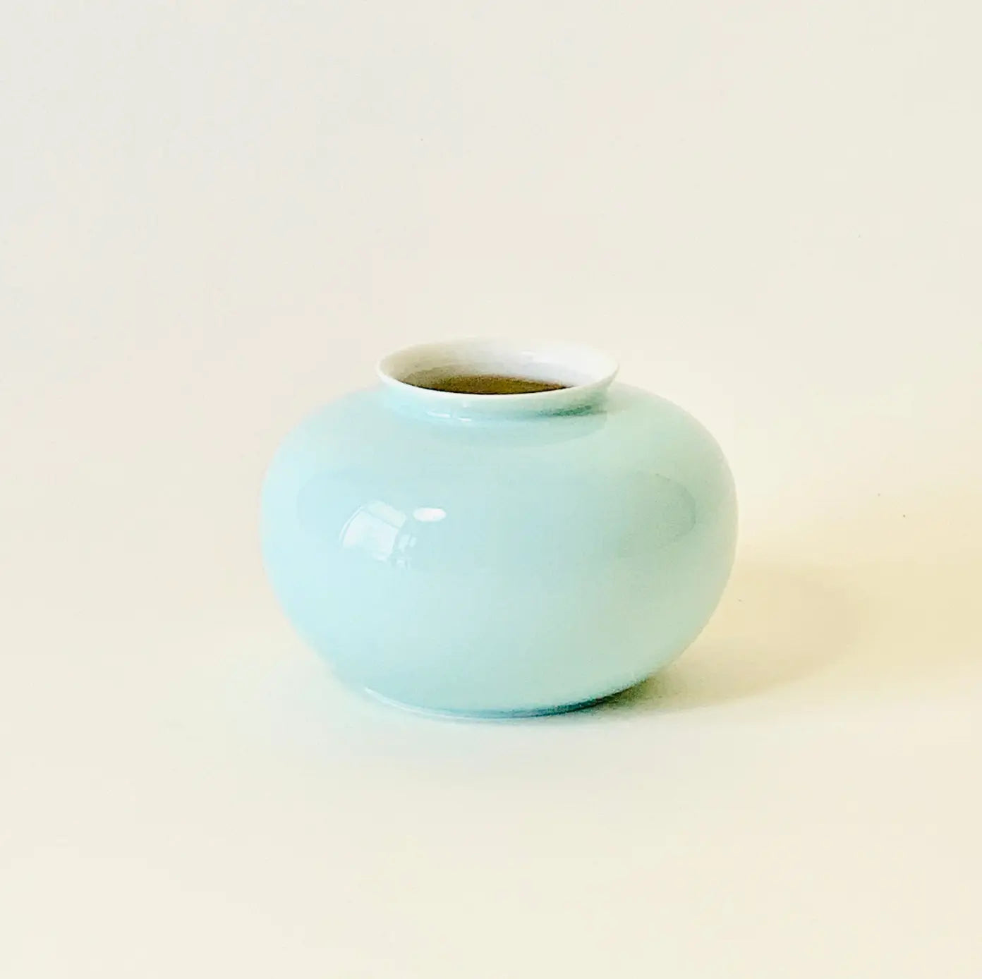 Apple Porcelain Mini Vase - Home Smith