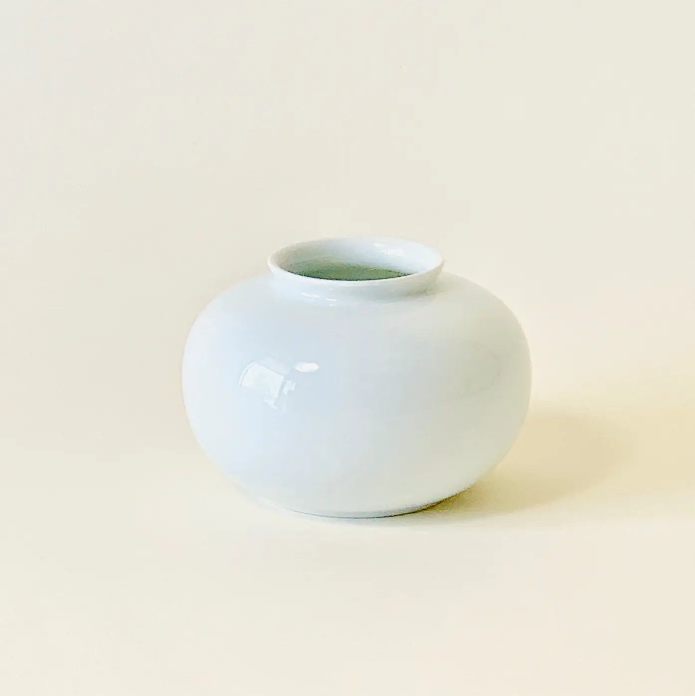 Apple Porcelain Mini Vase - Home Smith