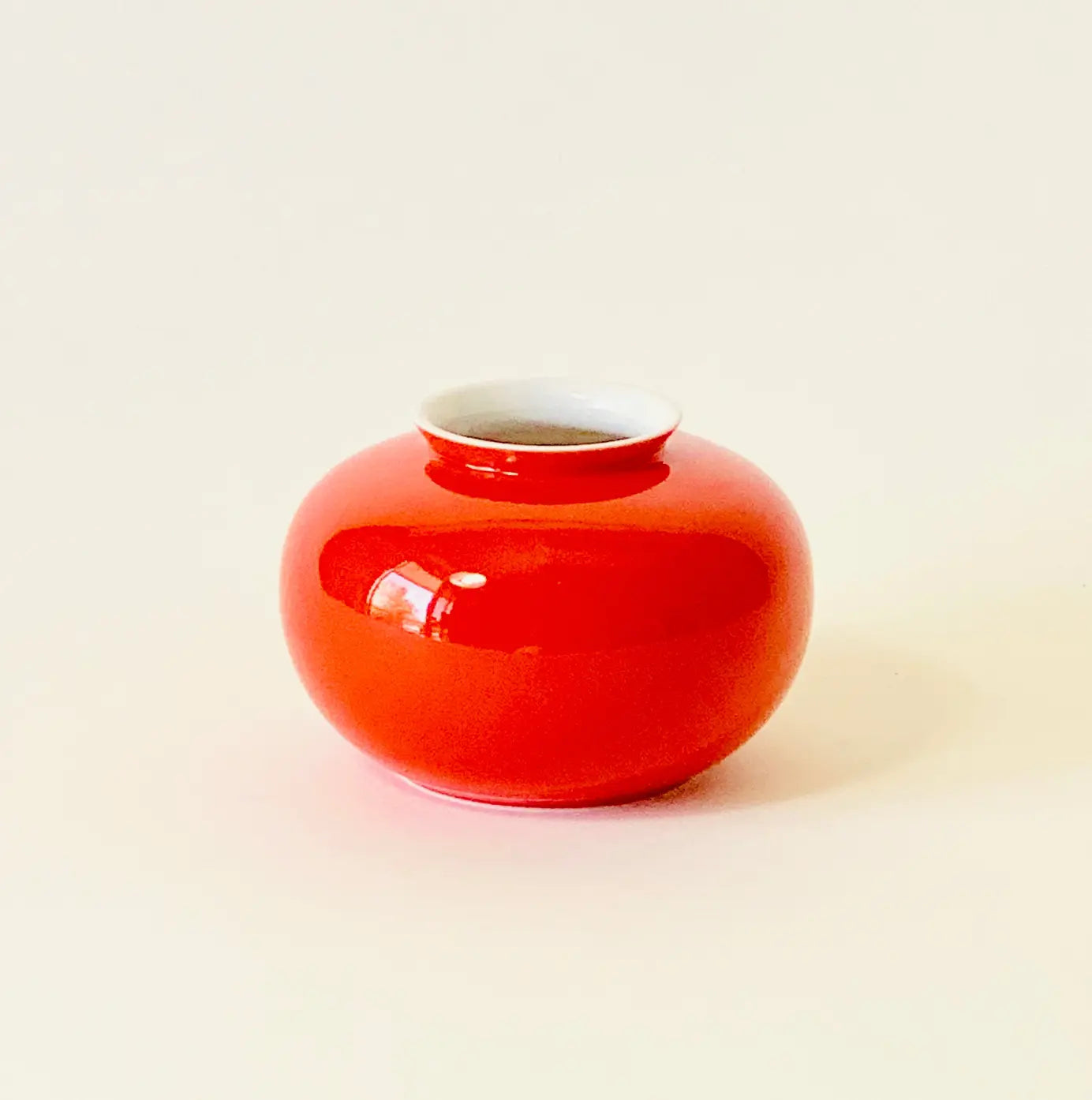 Apple Porcelain Mini Vase - Home Smith