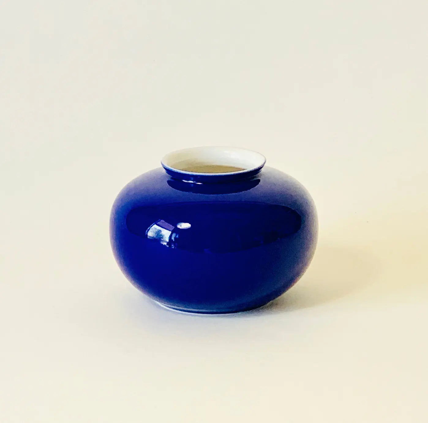 Apple Porcelain Mini Vase - Home Smith