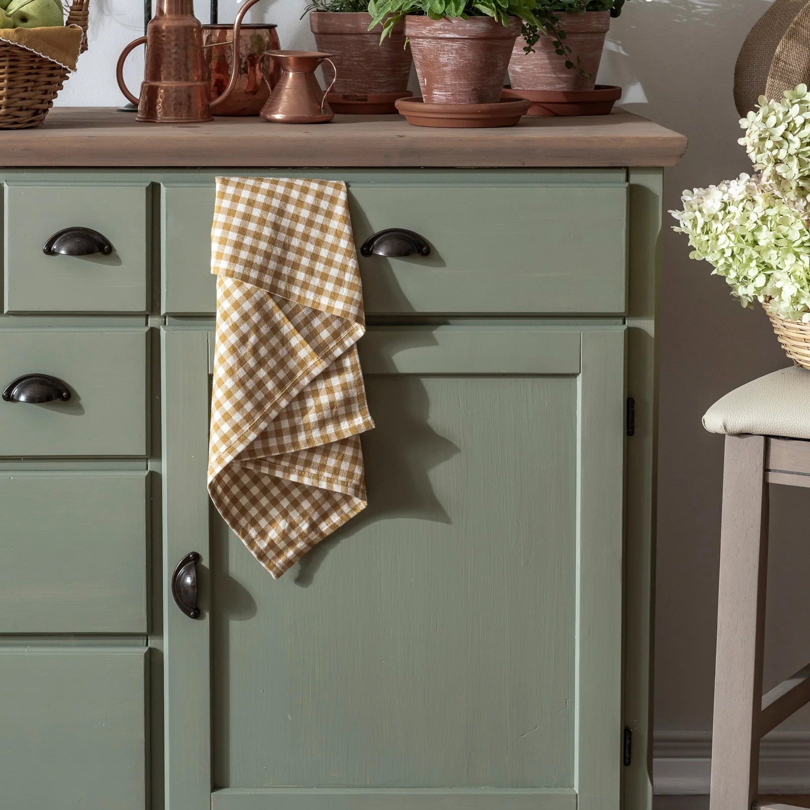Fusion Mineral Paint in Acadia Pear at Home Smith 
