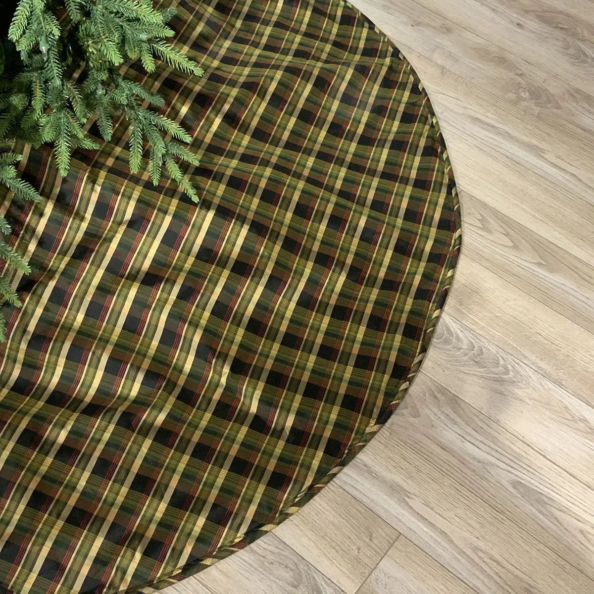 Loden Plaid Tree Skirt - Home Smith