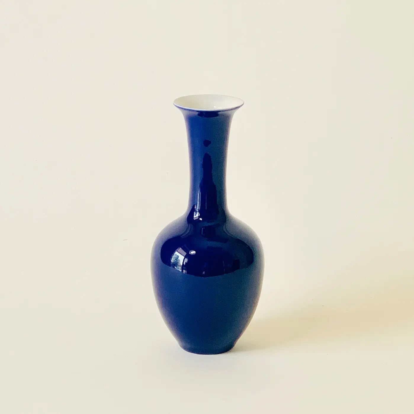 Lotus Porcelain Mini Vase - Home Smith