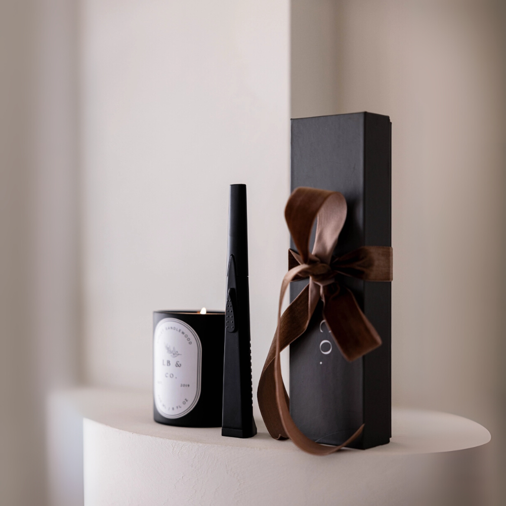 Luxe USB Electric Lighter At Home Smith
