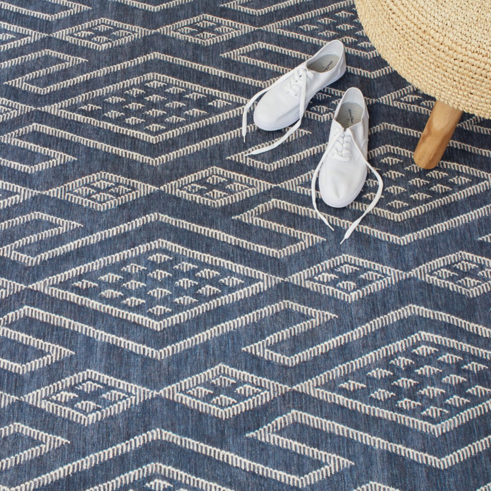 Guthrie Navy Machine Washable Rug