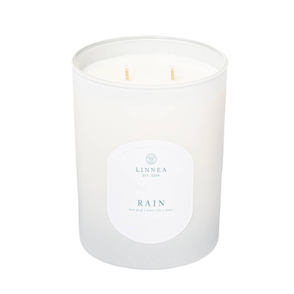 Linnea Scented Spring Candle in Rain at Home Smith